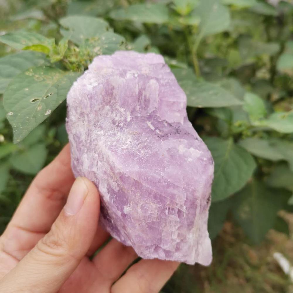 130g Natural Kunzite Raw Crystal Specimen - thebodymindsoulshop