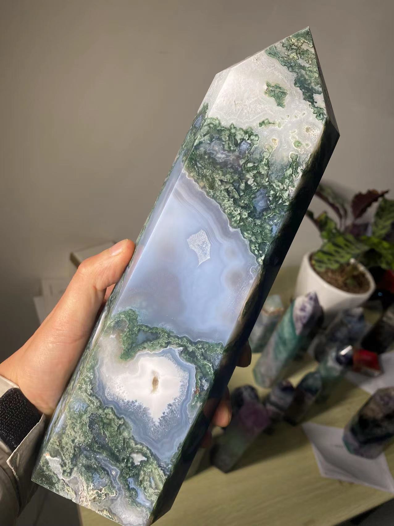 Large moss agate crystal tower - thebodymindsoulshop