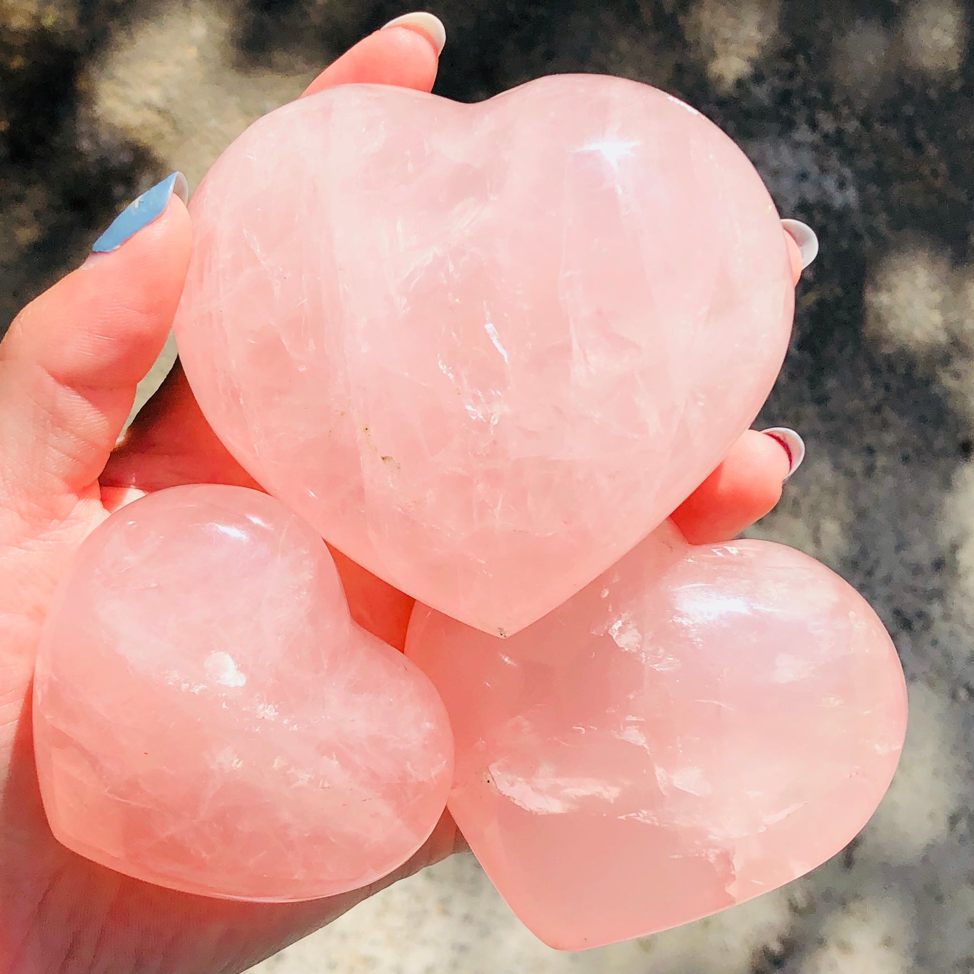 Pink Rose Quartz Hearts - thebodymindsoulshop