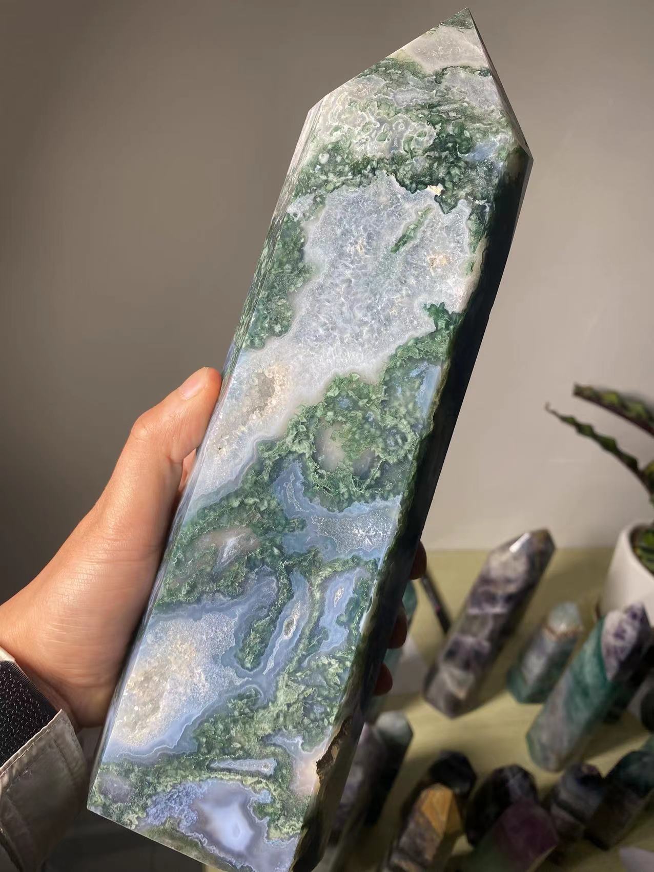 Large moss agate crystal tower - thebodymindsoulshop