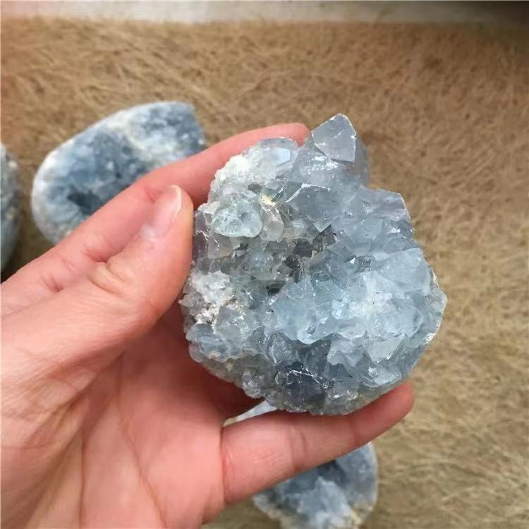 Blue Celestite Crystal Clusters - thebodymindsoulshop