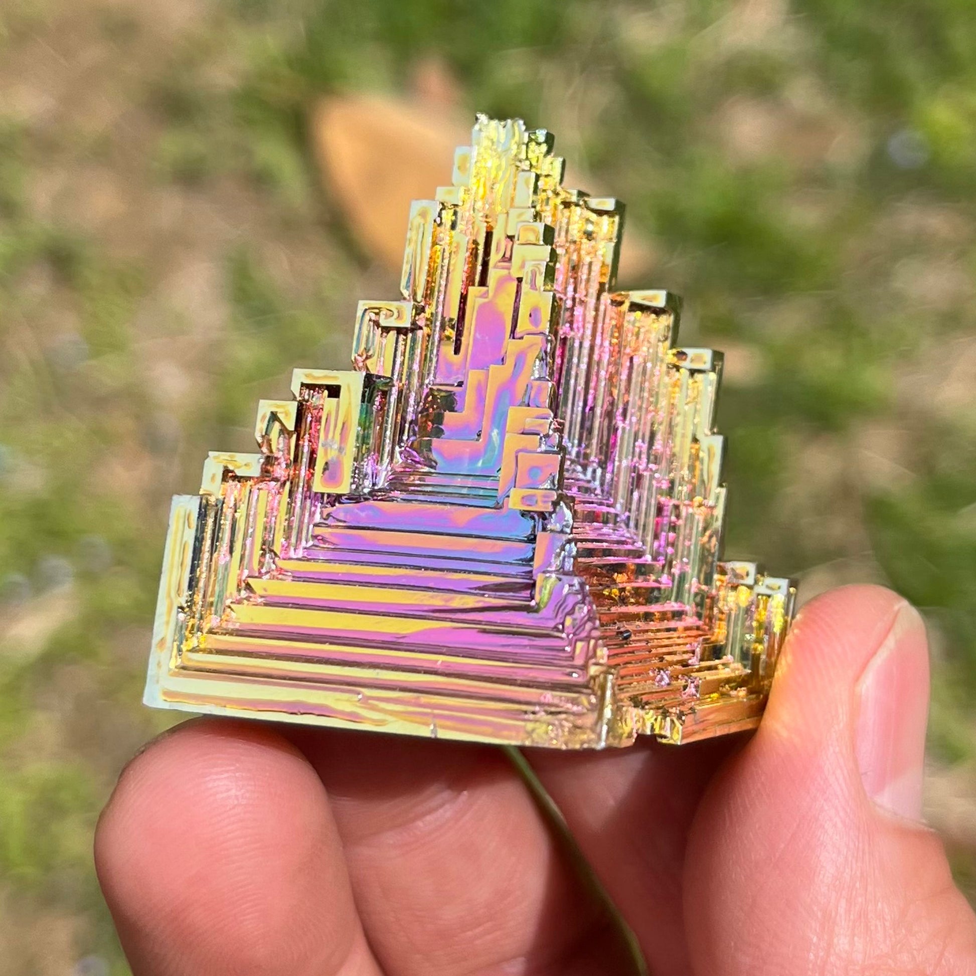 Bismuth Ore Cluster - thebodymindsoulshop