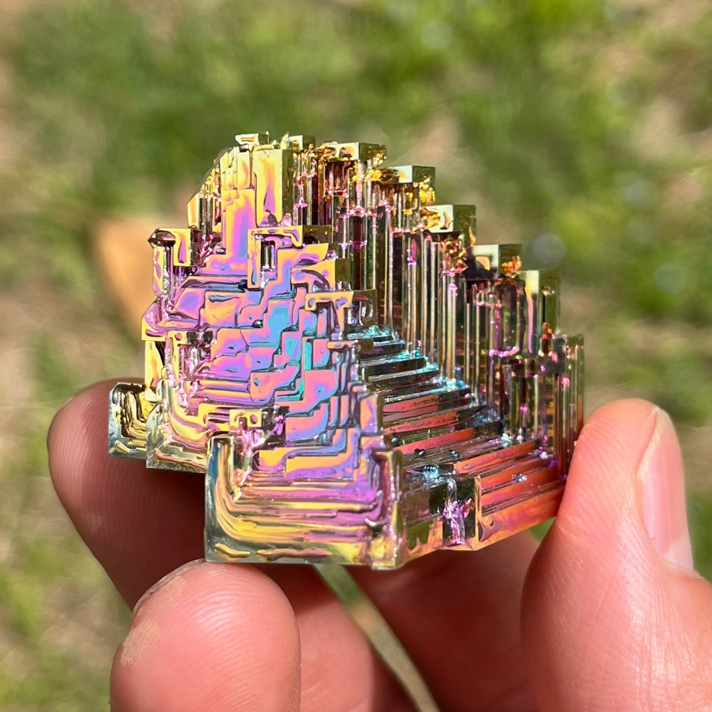 Bismuth Ore Cluster - thebodymindsoulshop