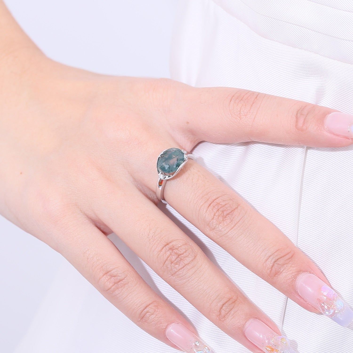 Moss Agate Gemstone Ring in 925 Sterling Silver - thebodymindsoulshop