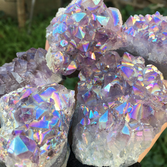 angel aura amethyst clusters - thebodymindsoulshop