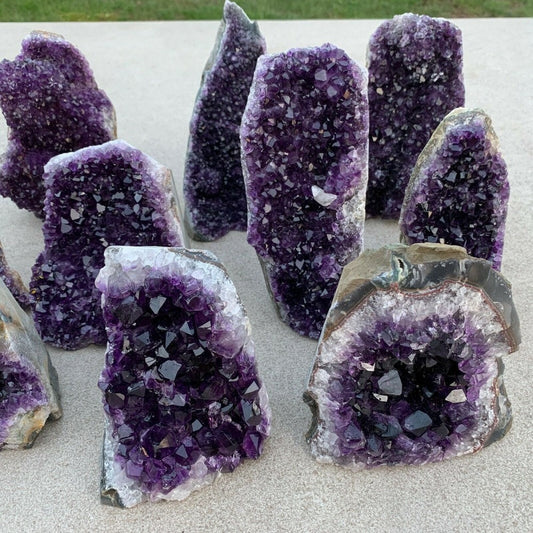 Amethyst Geode Cluster - thebodymindsoulshop