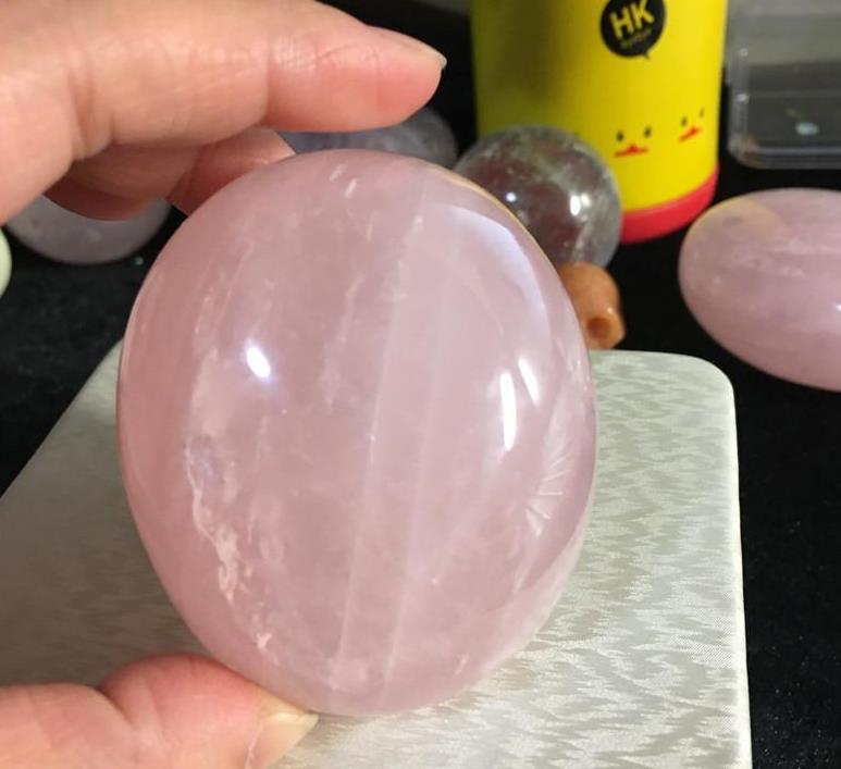 Rose quartz crystal reiki Egg - thebodymindsoulshop