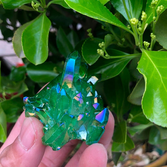 Green Aura quartz crystal cluster - thebodymindsoulshop